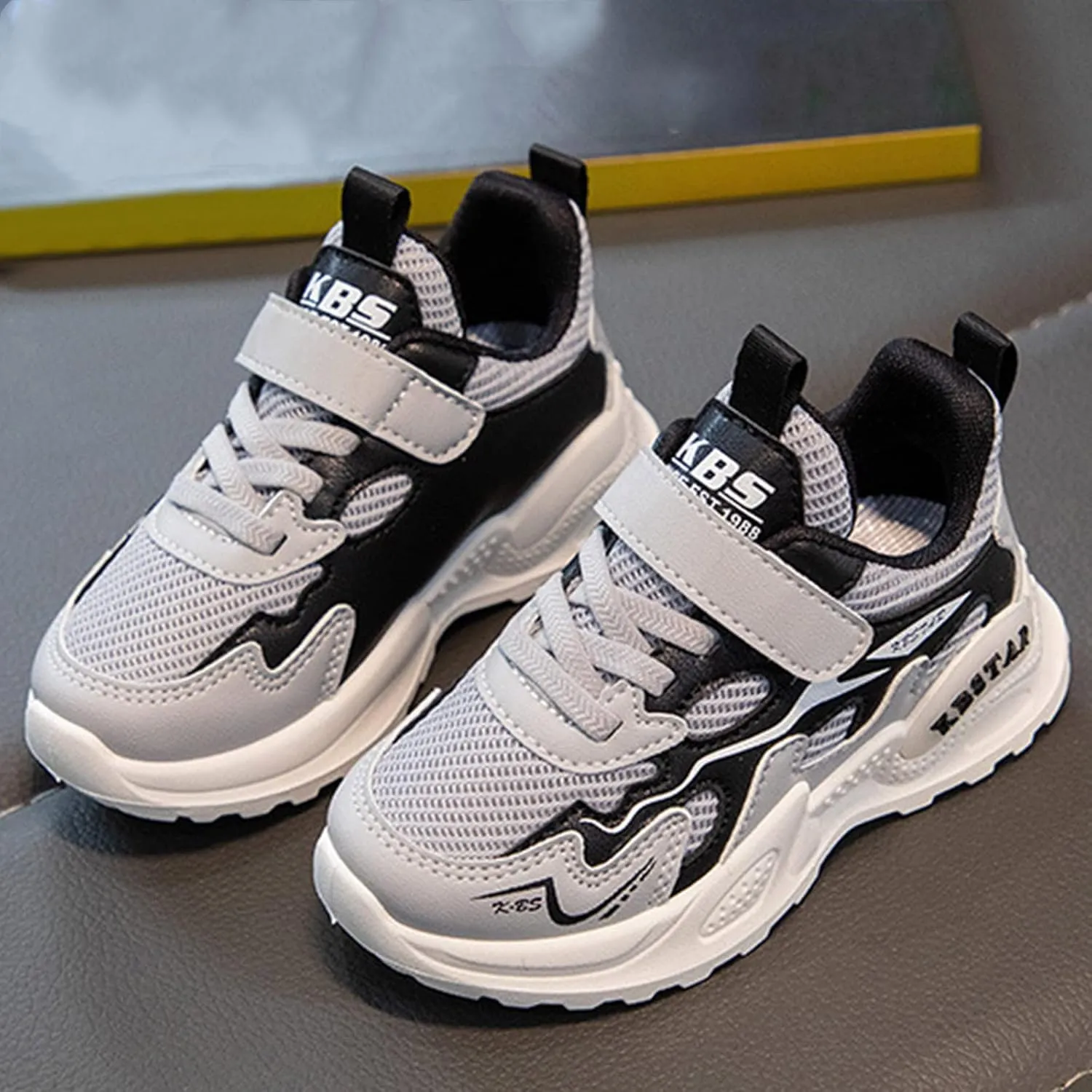 Boys Girls Kids Knitted Mesh Sneakers Breathable Lightweight Running Sports Shoes Fashion Athletic Casual Shoes