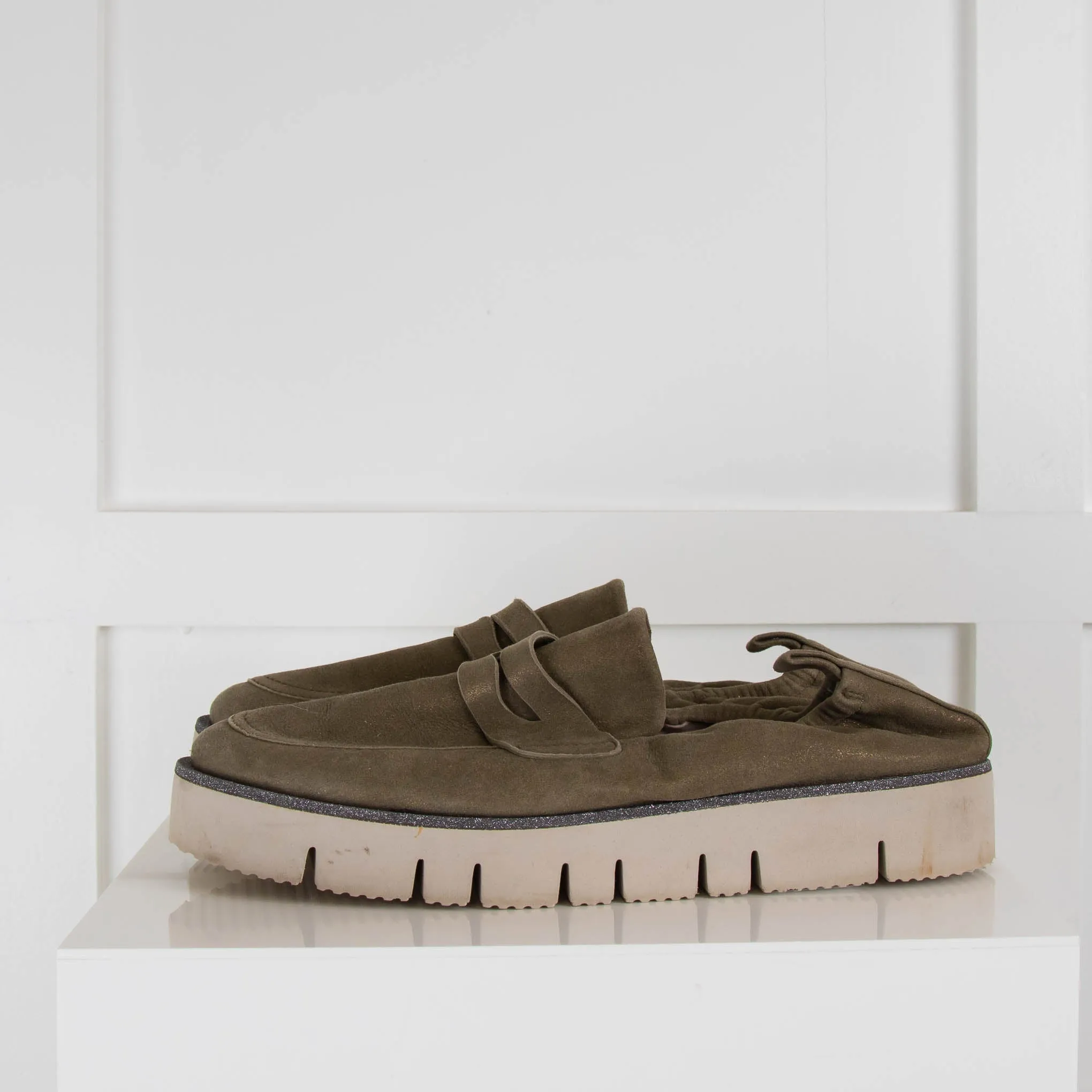 Kennel & Schmenger Khaki Suede Loafers