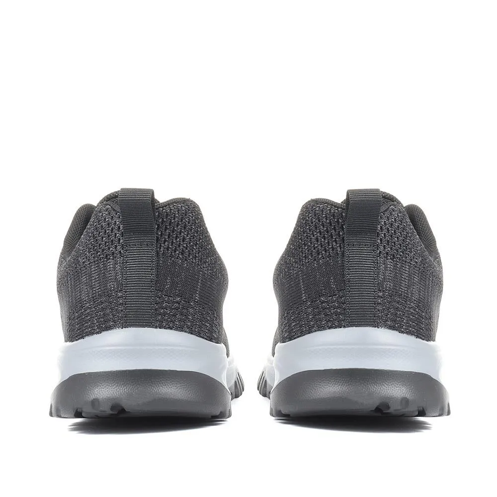 Lightweight Lace-Up Trainers - BRK35009 / 321 348