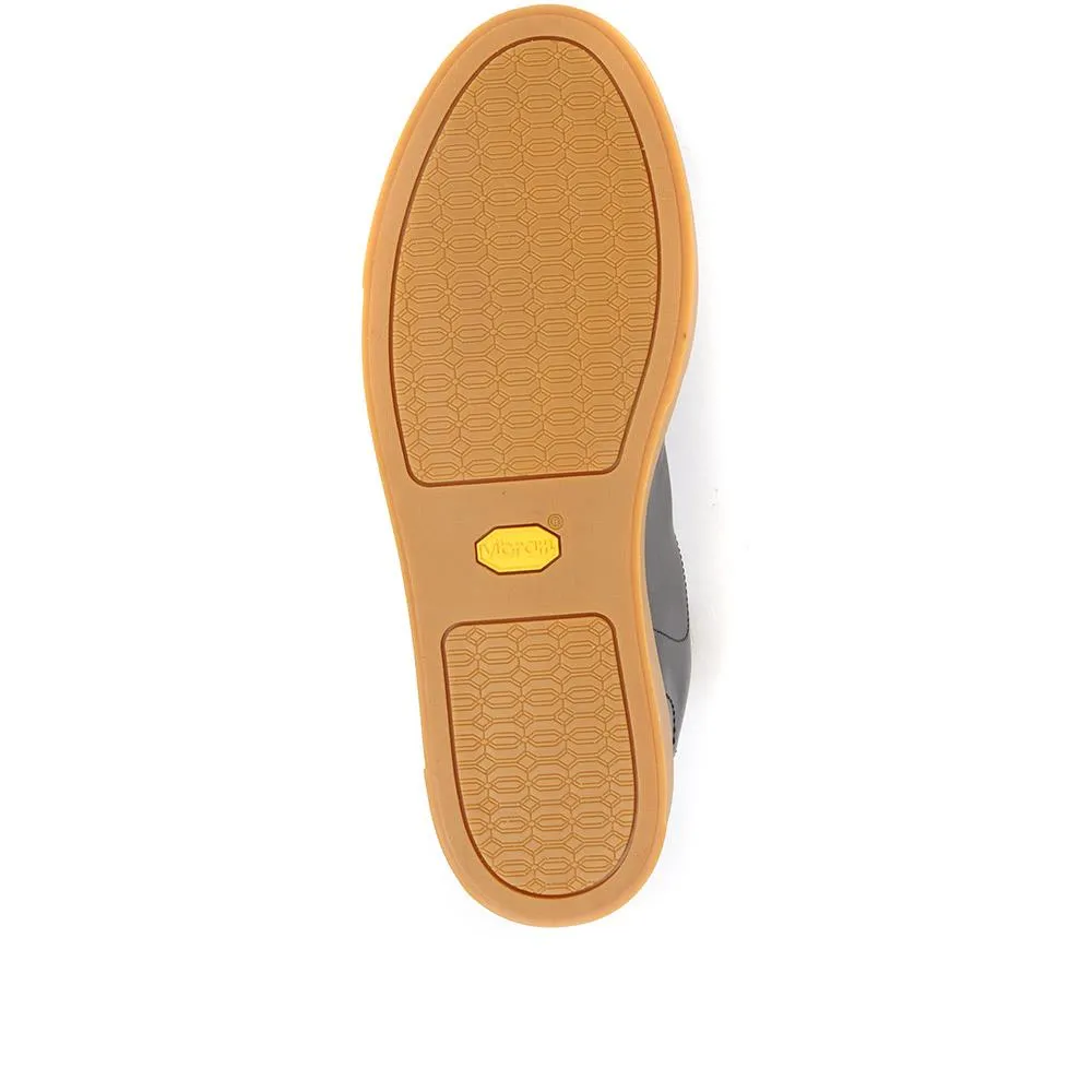 Toronto Lightweight Vibram Trainers - TORONTO / 322 063